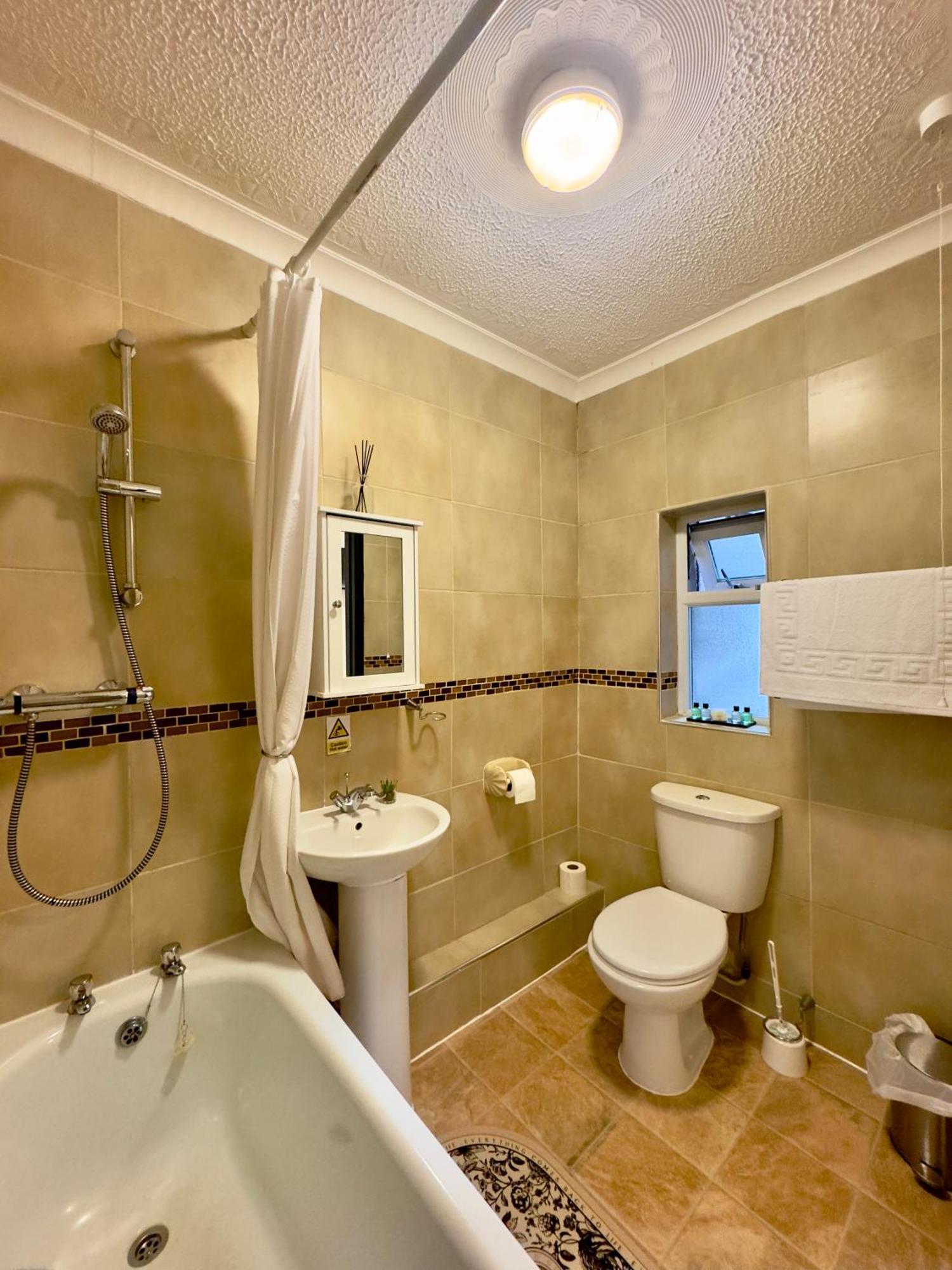 Coastal Park Accommodation Ланели Екстериор снимка